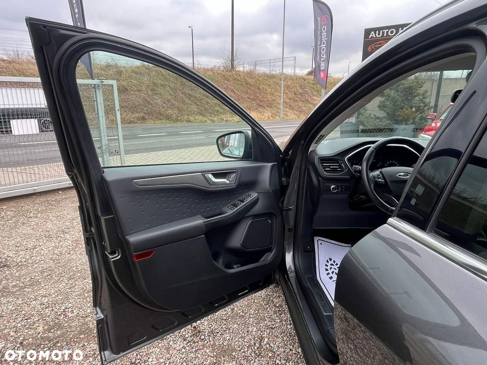Ford Kuga - 23