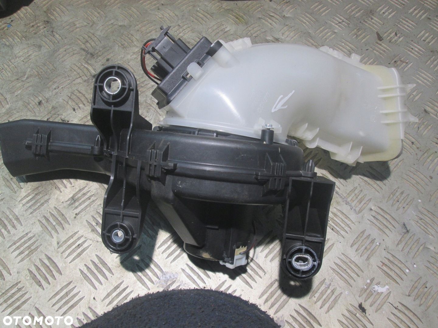 WENTYLATOR DMUCHAWA LEWY TYŁ CITROEN C4 PICASSO I 06- 9650872580 - 1
