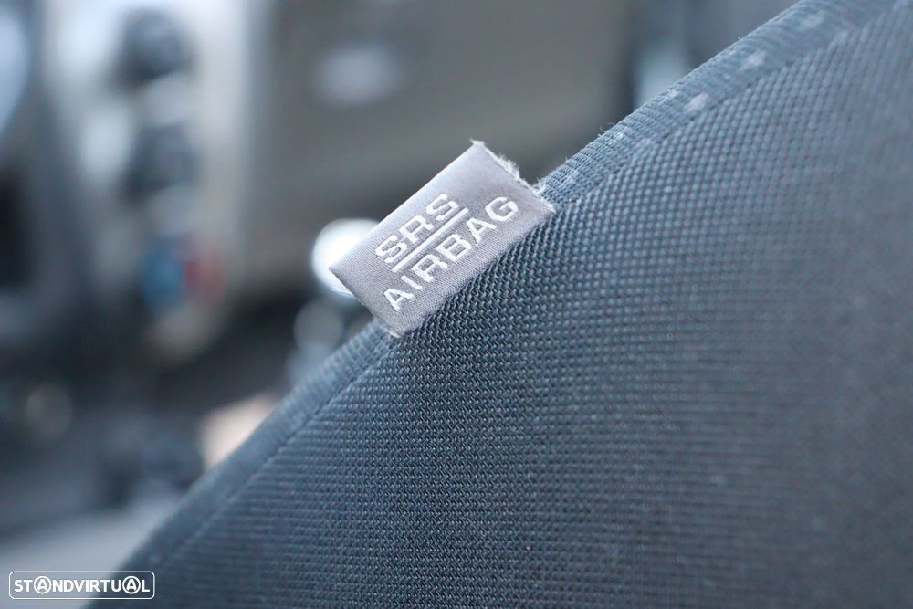 Toyota Yaris 1.3 VVT-i Sol High Pack VSC+TRC - 18