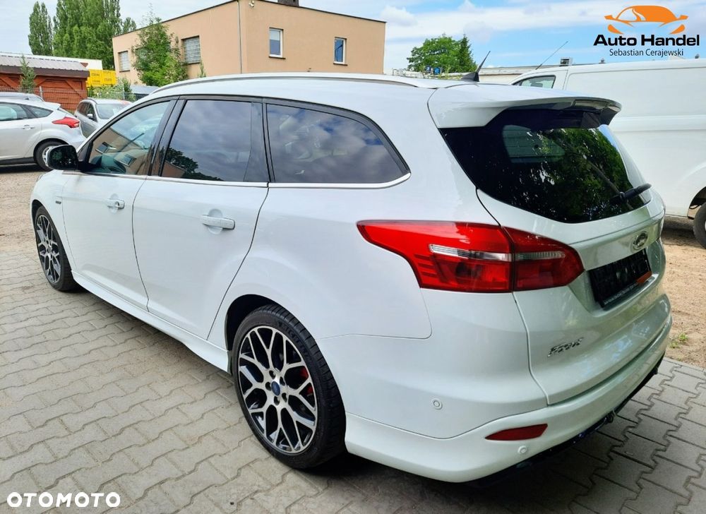 Ford Focus - 13
