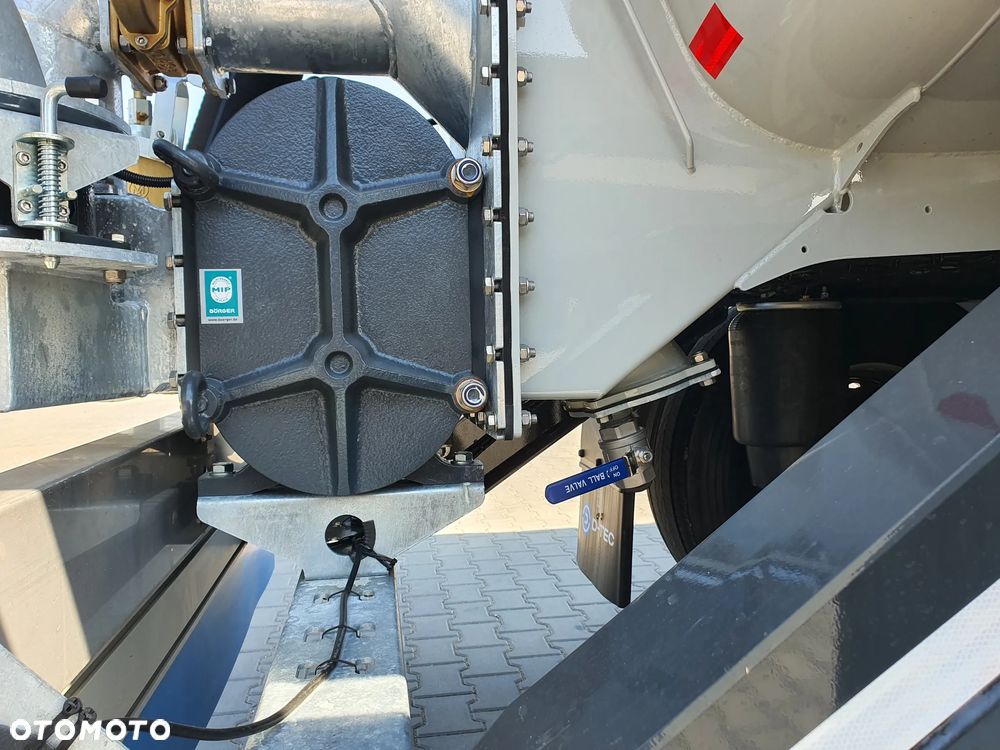 D-TEC Tanktrailer SV2011 Quickliner - 12