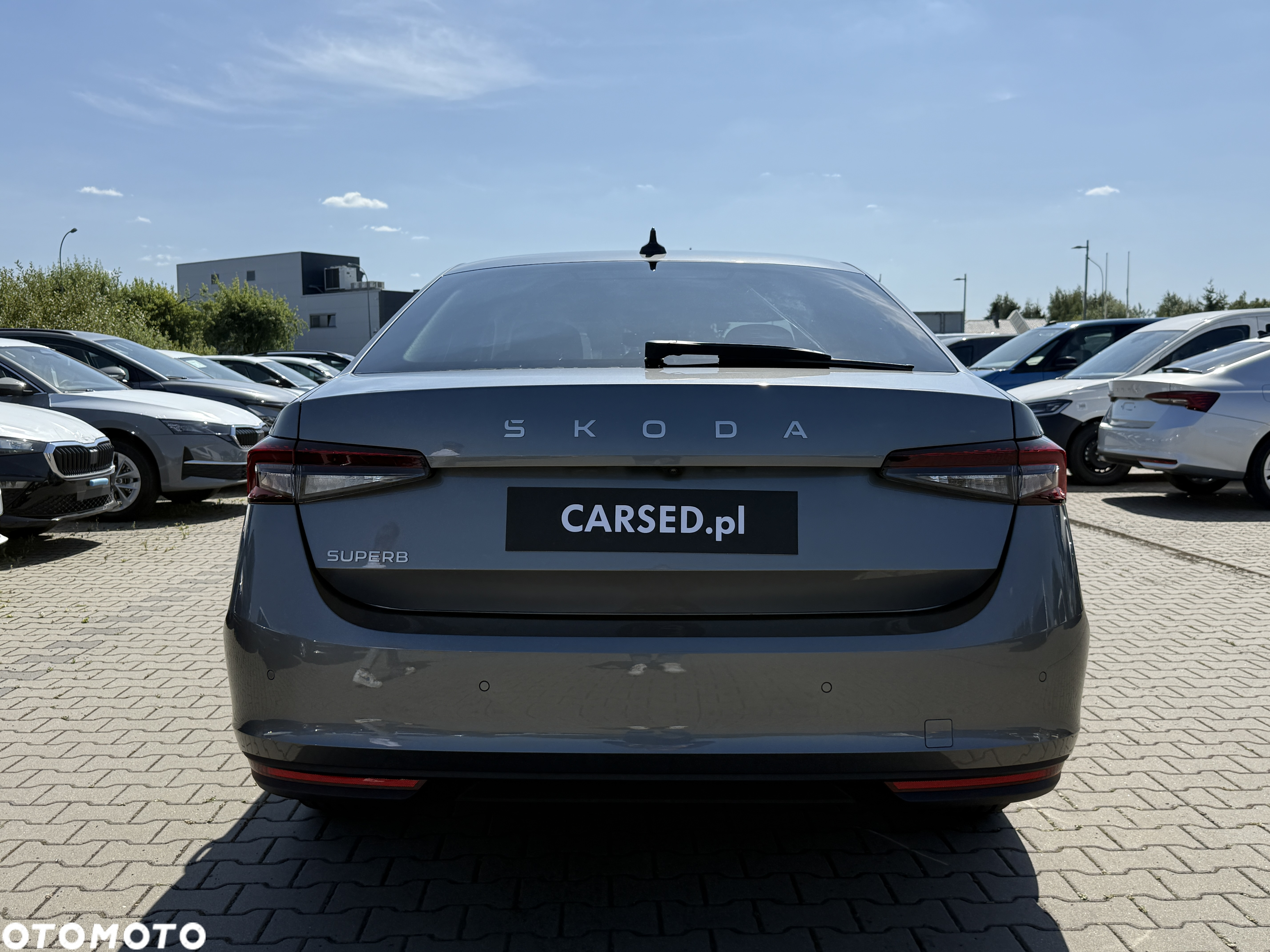 Skoda Superb 2.0 TSI Selection DSG - 8