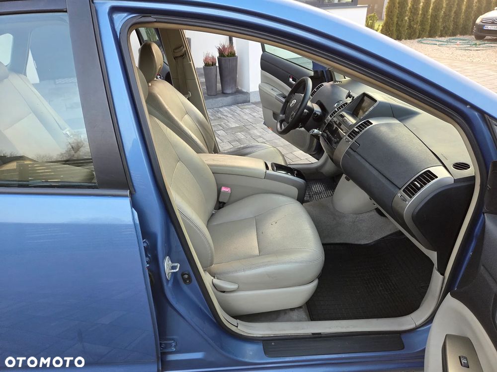 Toyota Prius 1.5 VVT-i Prestige - 13