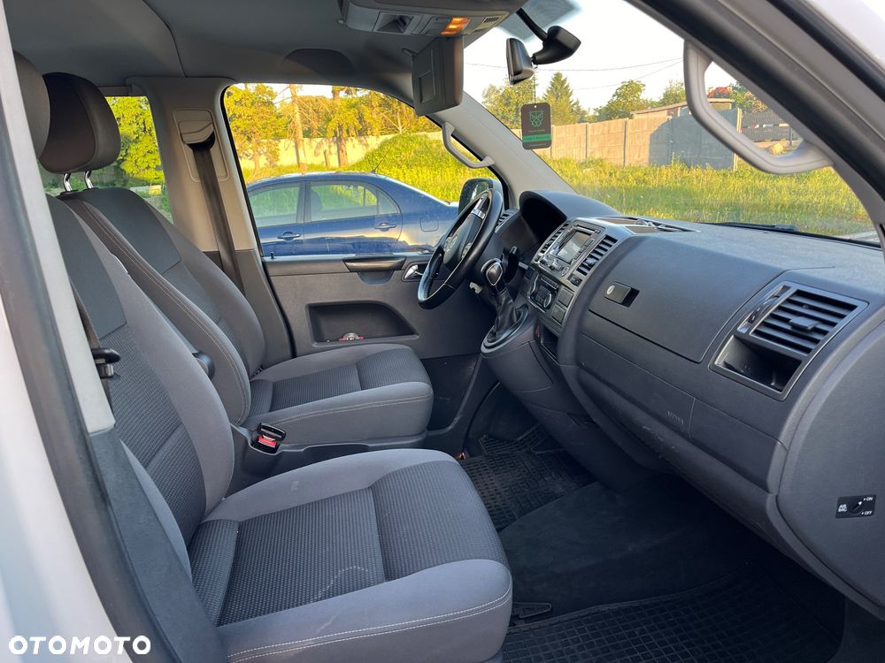Volkswagen Multivan - 18