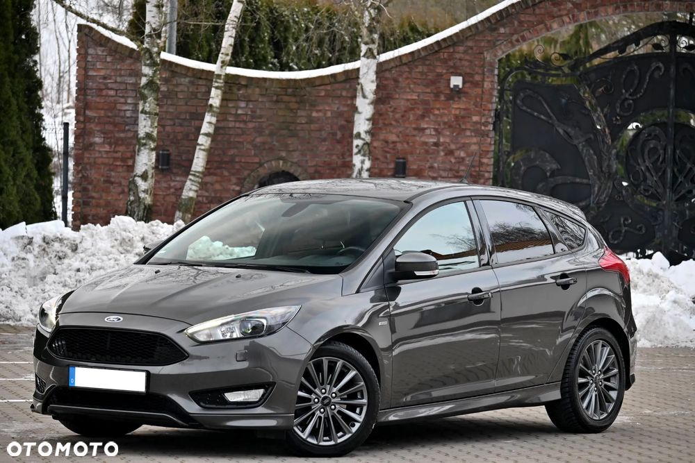Ford Focus 1.5 EcoBoost ST-Line - 4