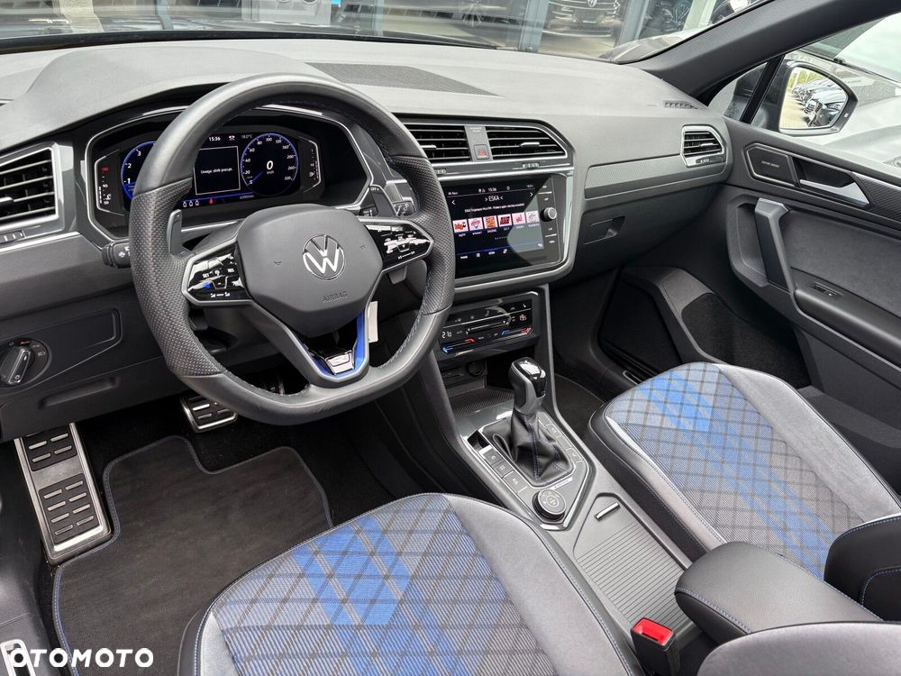 Volkswagen Tiguan - 12