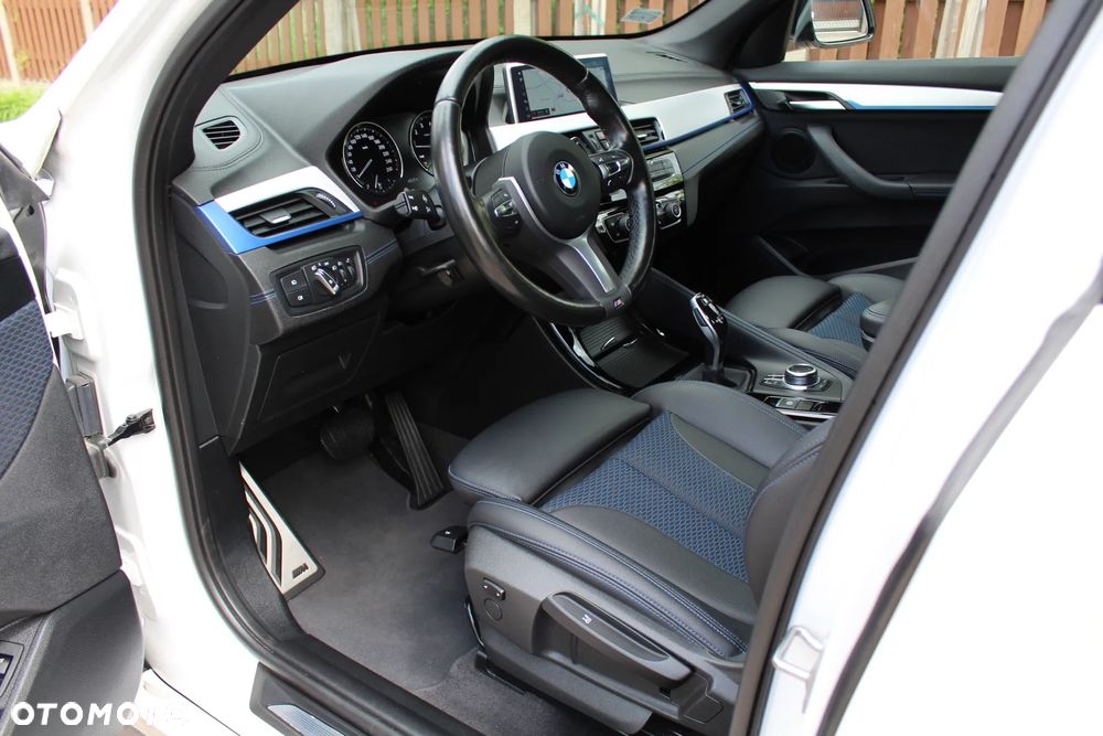 BMW X1 xDrive20i M Sport - 24