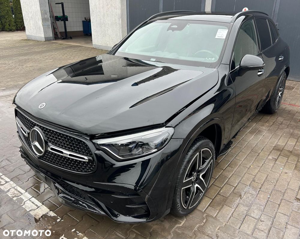 Mercedes-Benz GLC - 9