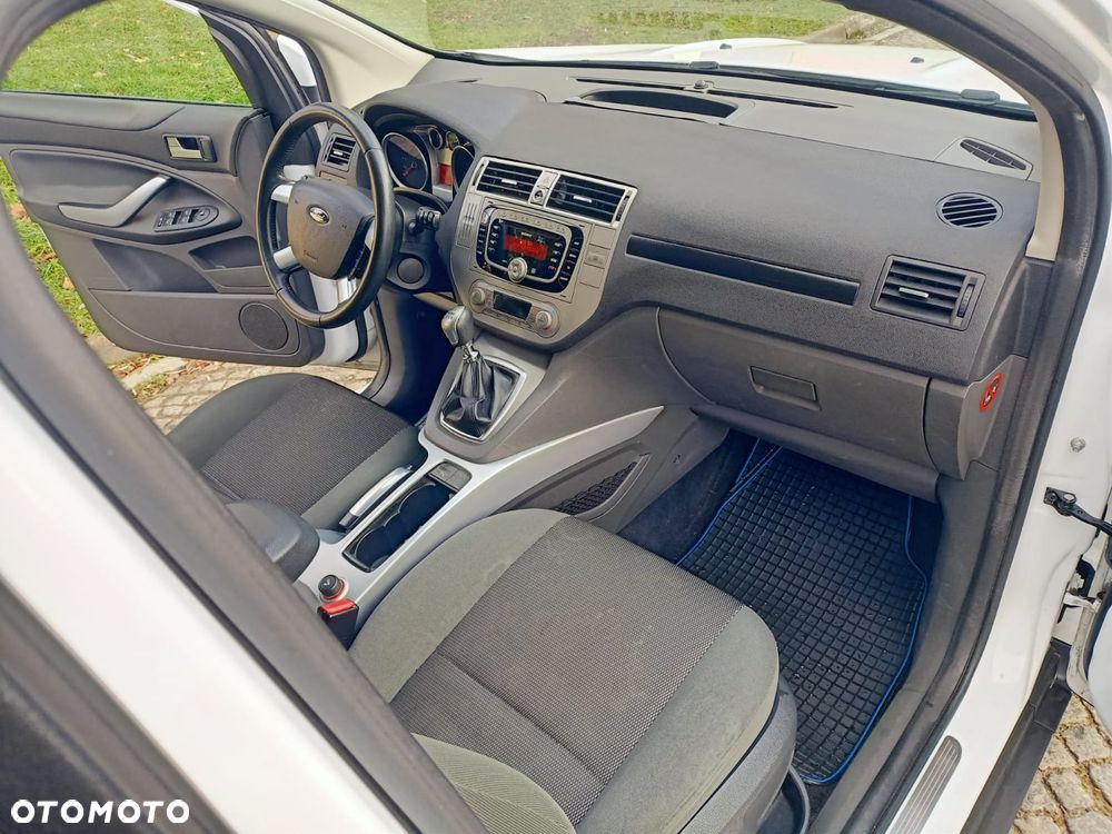 Ford Kuga 2.0 TDCi 2x4 Trend - 7