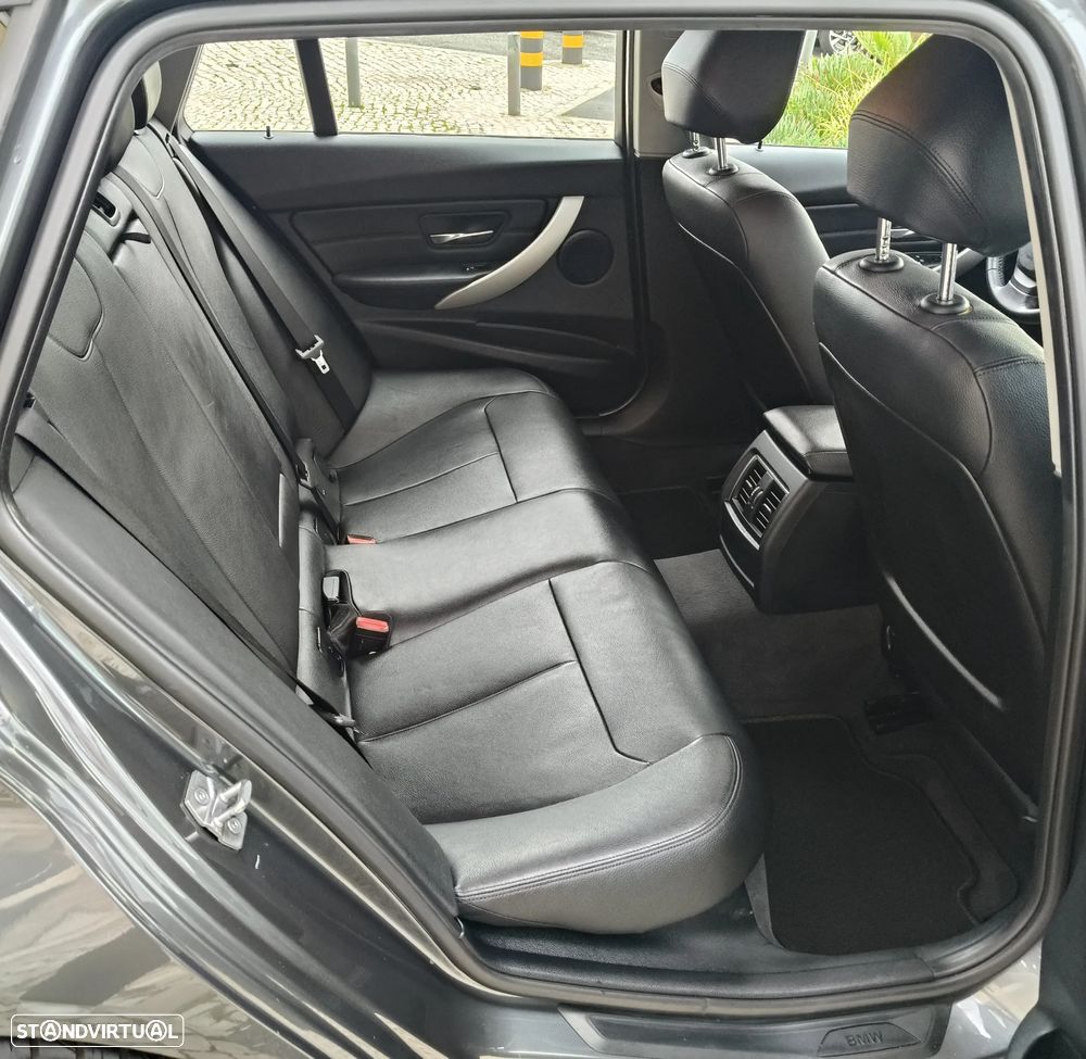 BMW 320 d Advantage Auto - 19