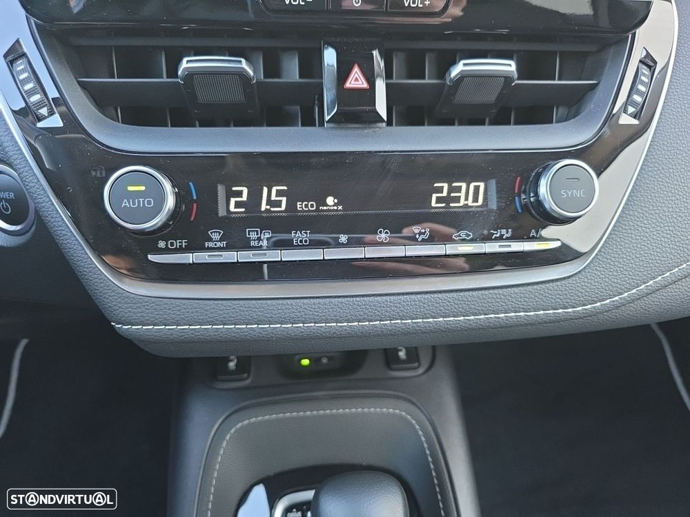Toyota Corolla - 25