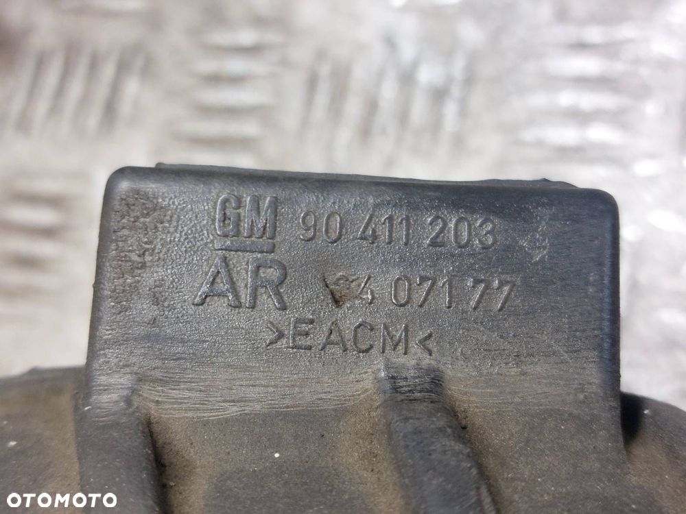 RURA POWIETRZA + STOŻEK OMEGA B 3.0 V6 90411203 - 2