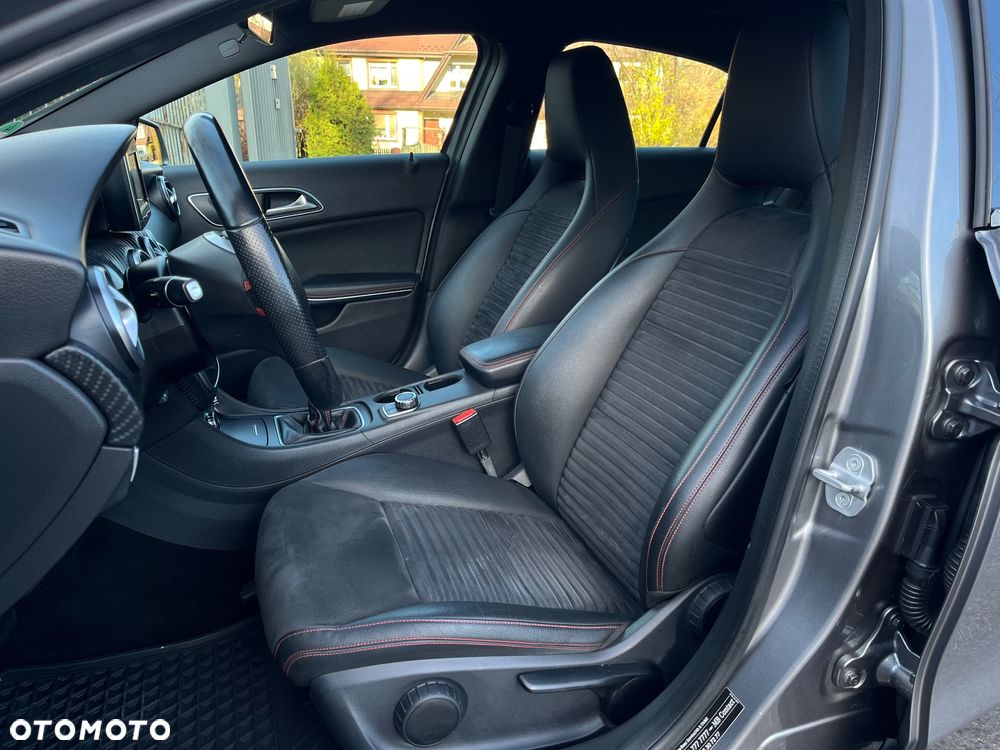 Mercedes-Benz Klasa A 180 AMG Line - 17