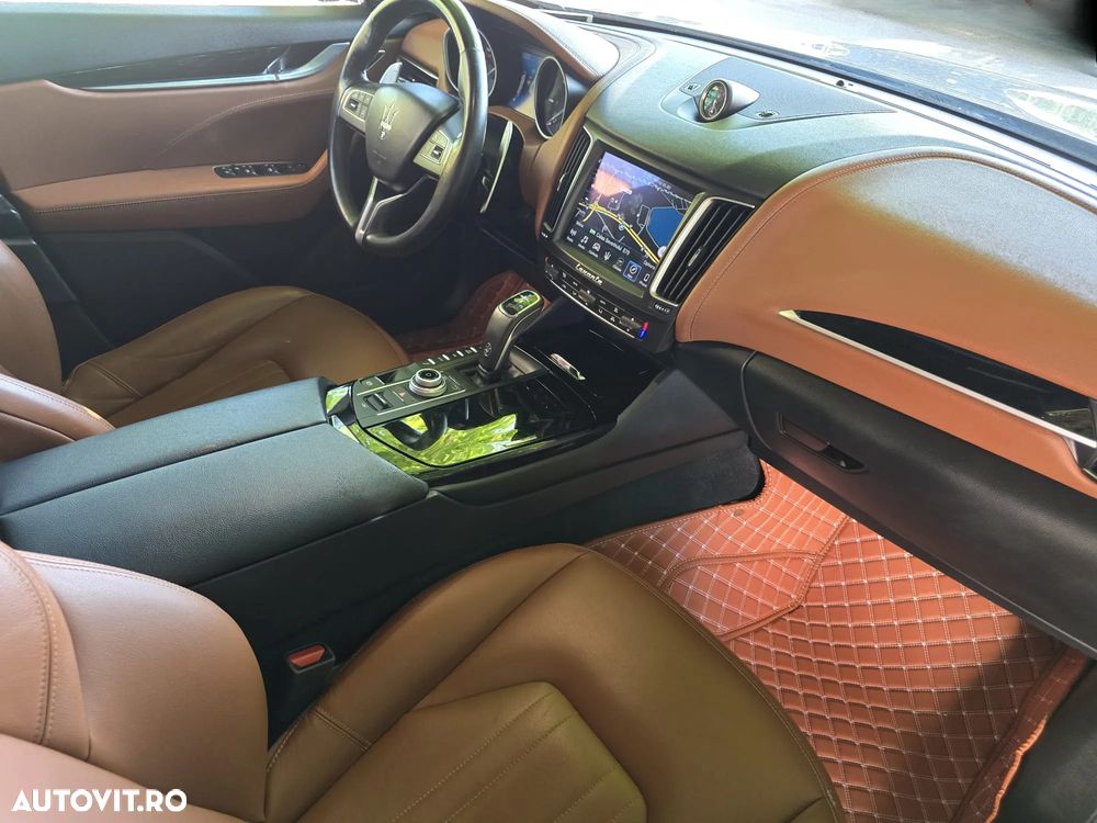 Maserati Levante Q4 GranLusso - 9