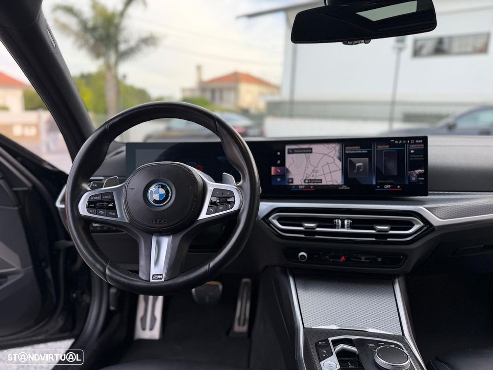 BMW 330 e Aut. M Sport - 26