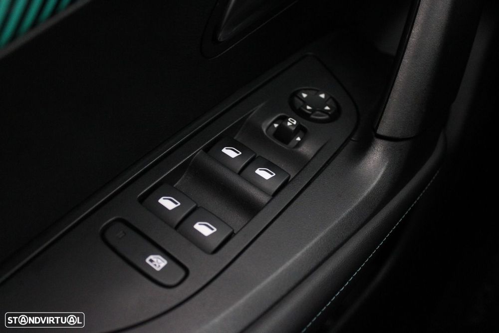 Peugeot e-2008 50 kWh Allure Pack - 28