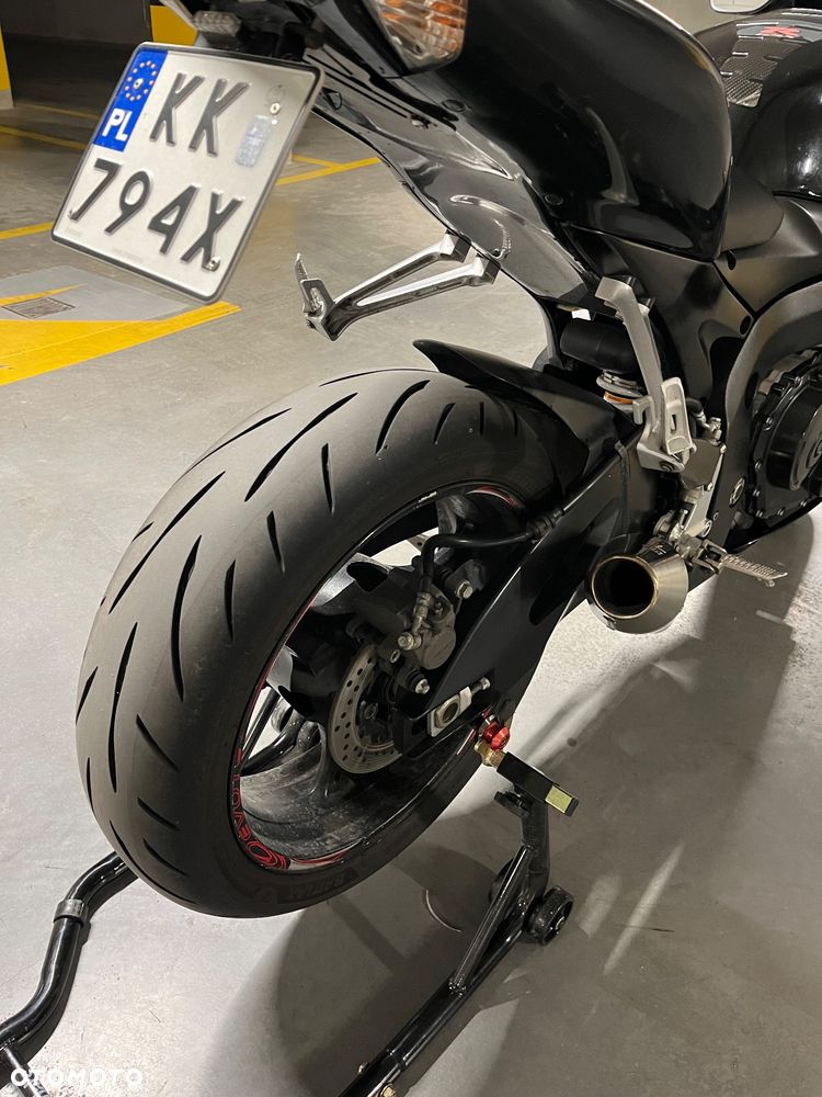 Suzuki GSX-R - 12