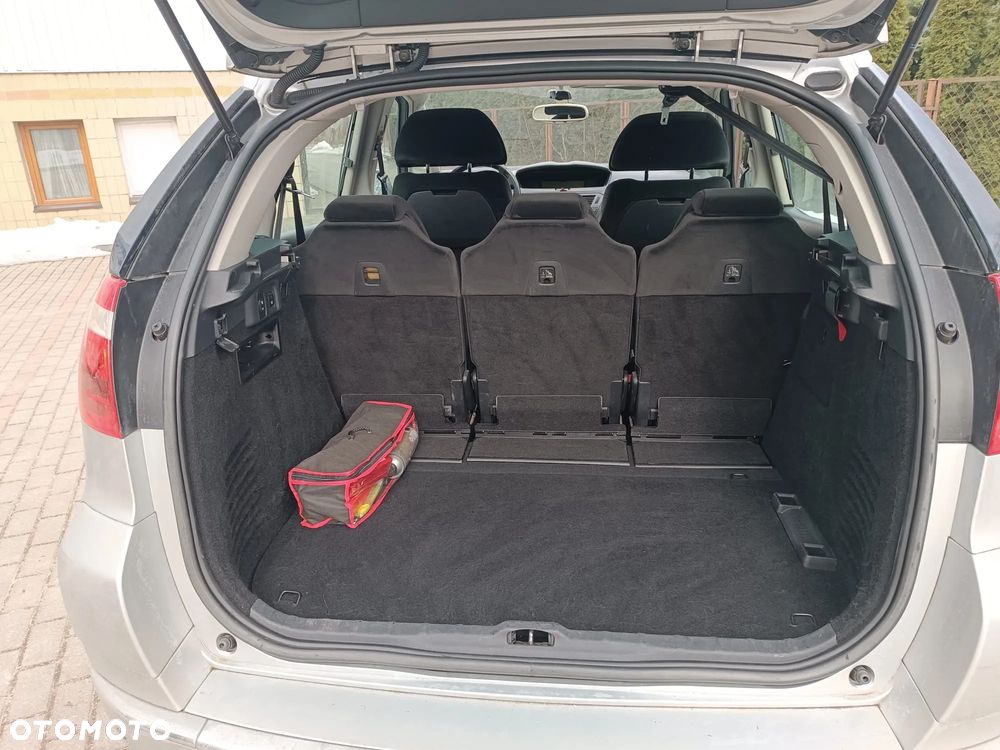 Citroën C4 Picasso 2.0 HDi FAP Exclusive - 15