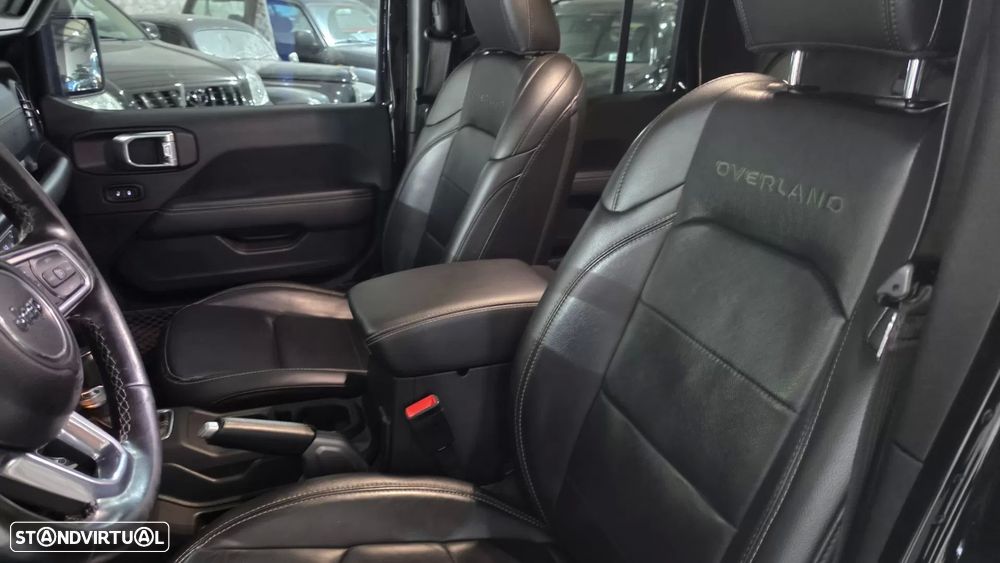 Jeep Gladiator 3.0V6 MultiJet AWD Auto Overland — fotografia 31