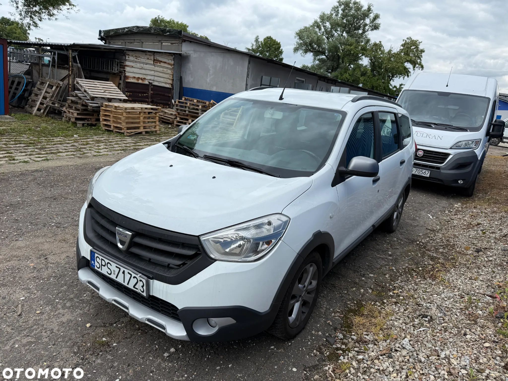 Dacia Lodgy 1.5 dCi Stepway - 1