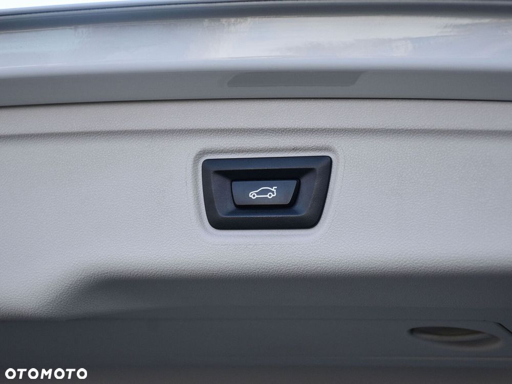 BMW Seria 3 320d xDrive Advantage sport - 13