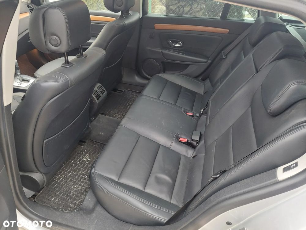 Renault Laguna 3.5 V6 Initiale - 10