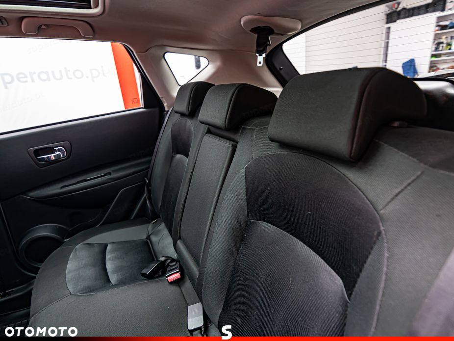 Nissan Qashqai - 23