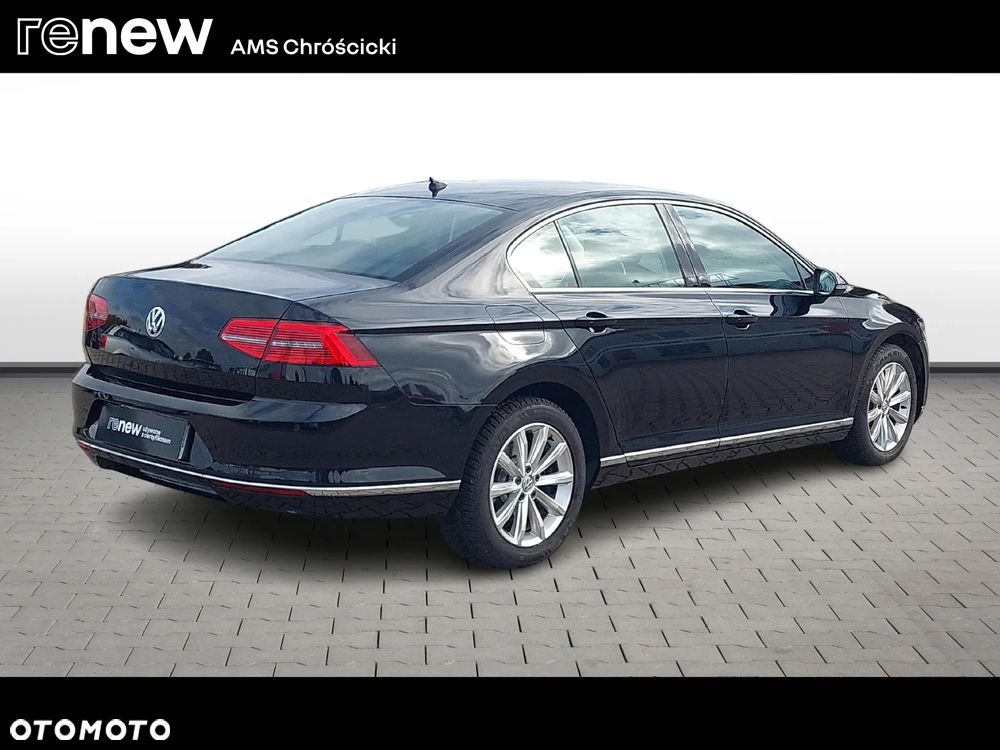 Volkswagen Passat - 5