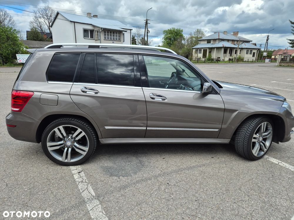 Mercedes-Benz GLK 350 4-Matic - 6