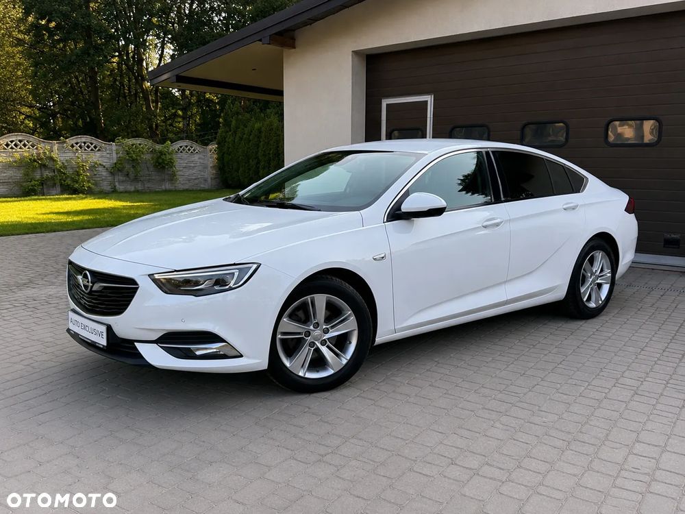 Opel Insignia - 1