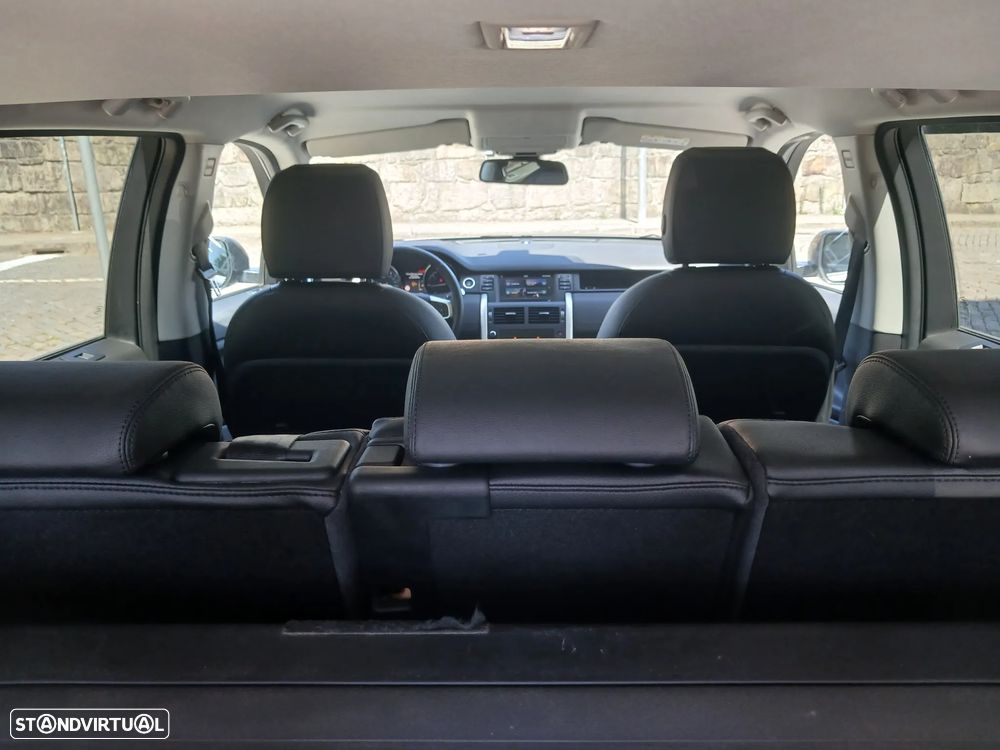 Land Rover Discovery Sport 2.0 TD4 HSE Luxury 7L Auto - 10