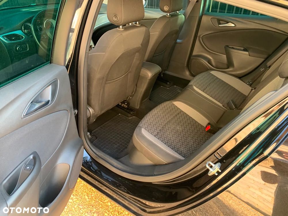 Opel Astra 1.4 T Business Elegance S&S - 11