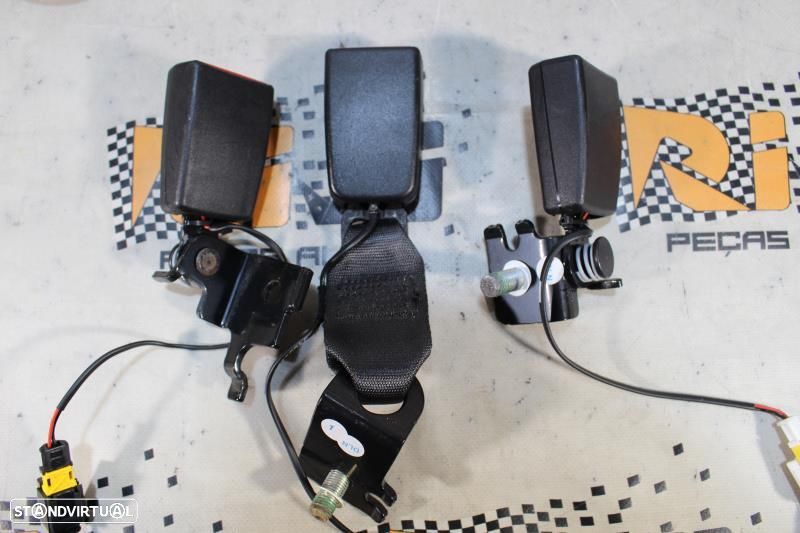 Cintos Traseiros Alfa Romeo Giulietta (940_)  Cinto E Encaixe De Cinto - 2