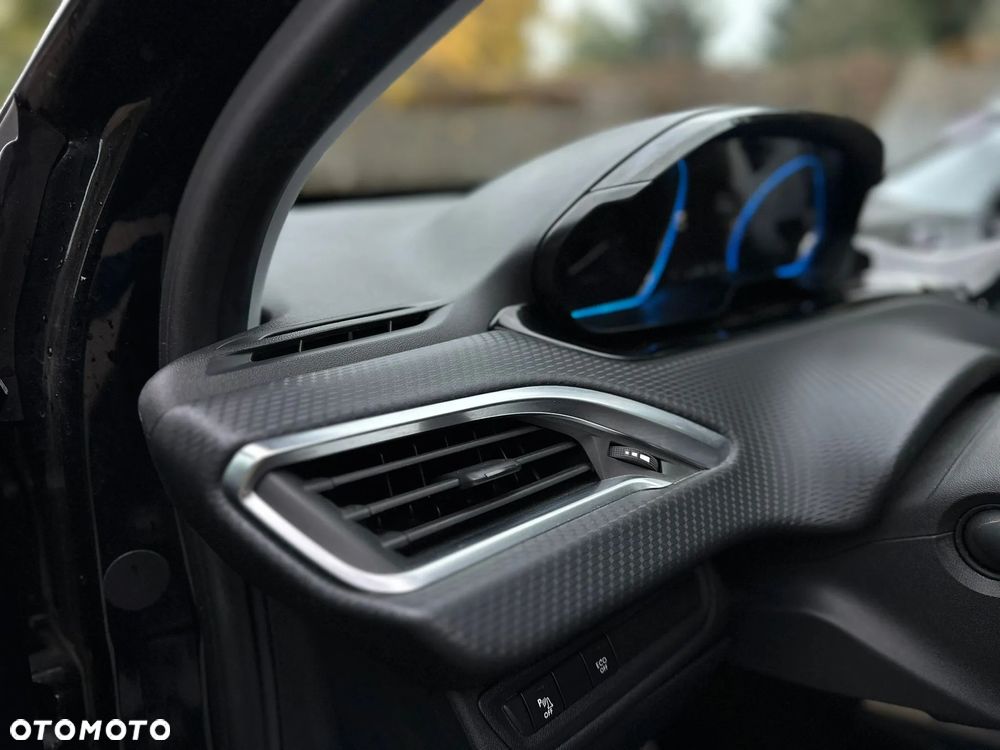 Peugeot 2008 Allure - 10