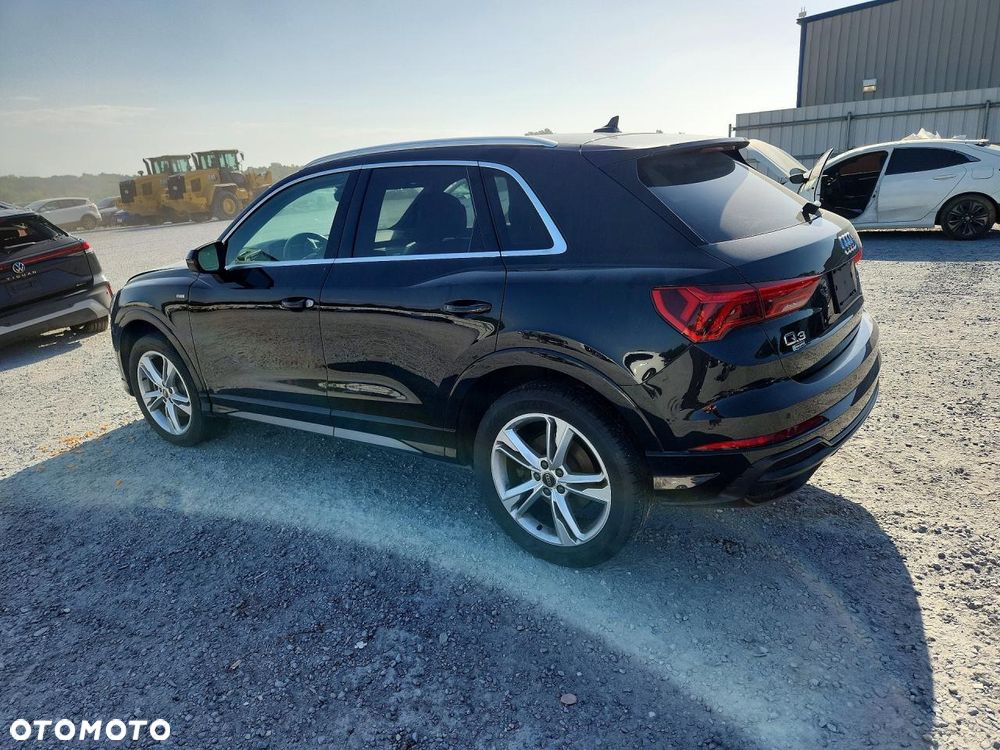 Audi Q3 2021 photo 5