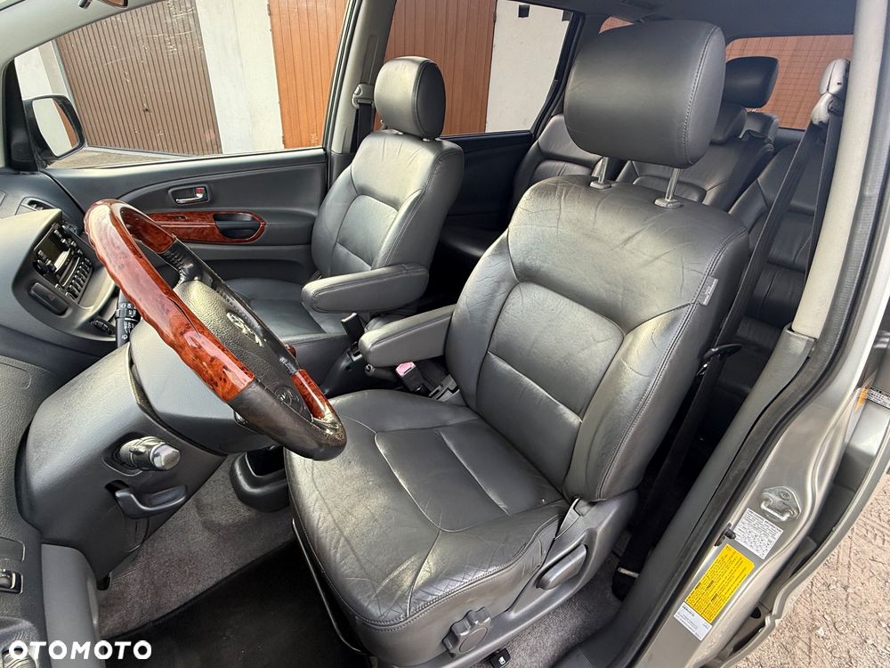 Toyota Previa - 19