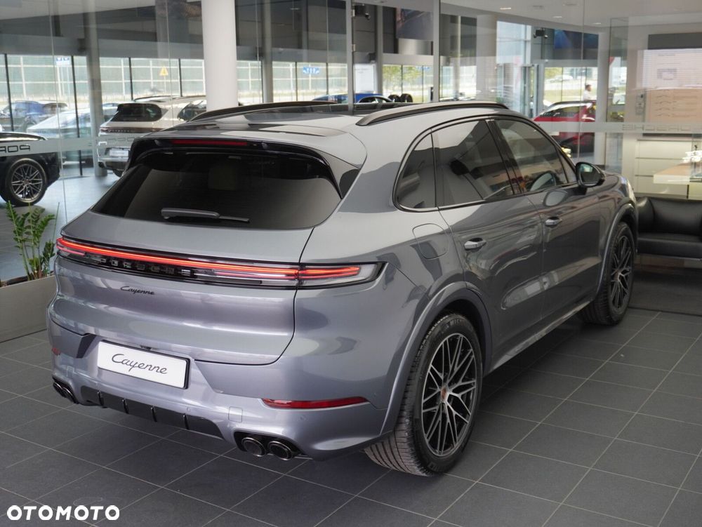 Porsche Cayenne Black Edition - 16