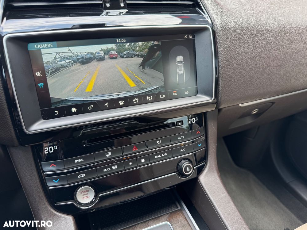 Jaguar F-Pace 20d AWD Aut. Prestige - 23