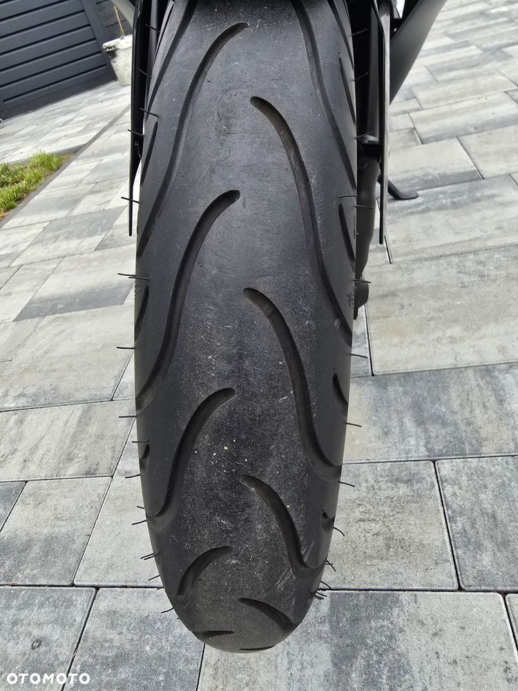 Yamaha YZF - 20