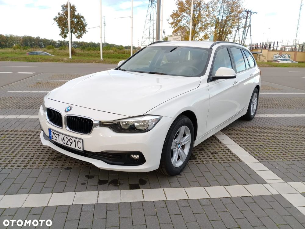 BMW Seria 3 318i - 3