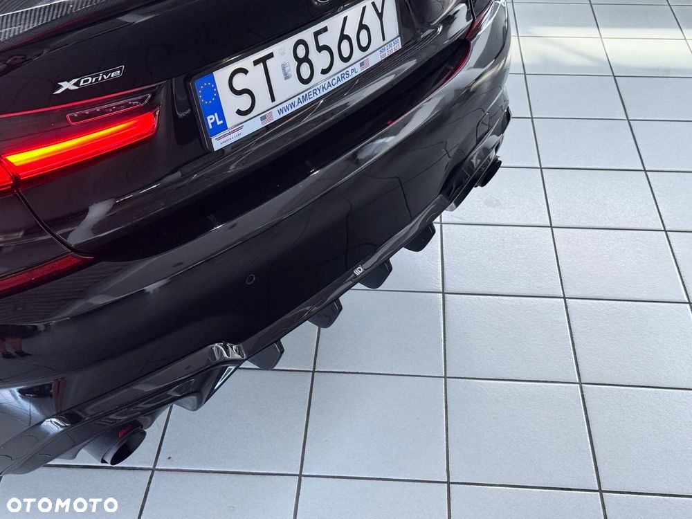 BMW Seria 3 330i xDrive - 10
