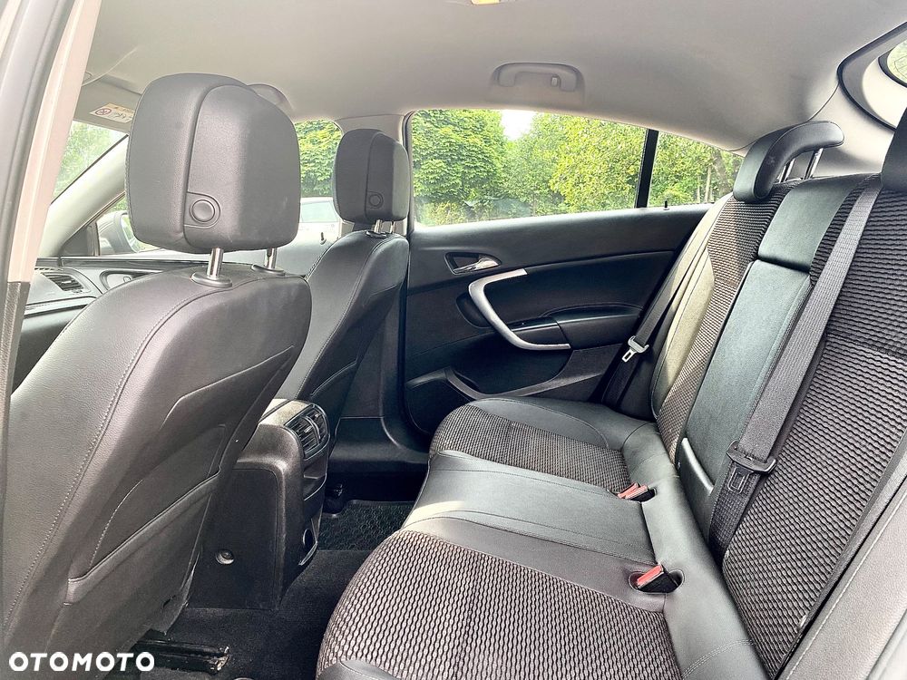 Opel Insignia 1.4 T Cosmo S&S - 18