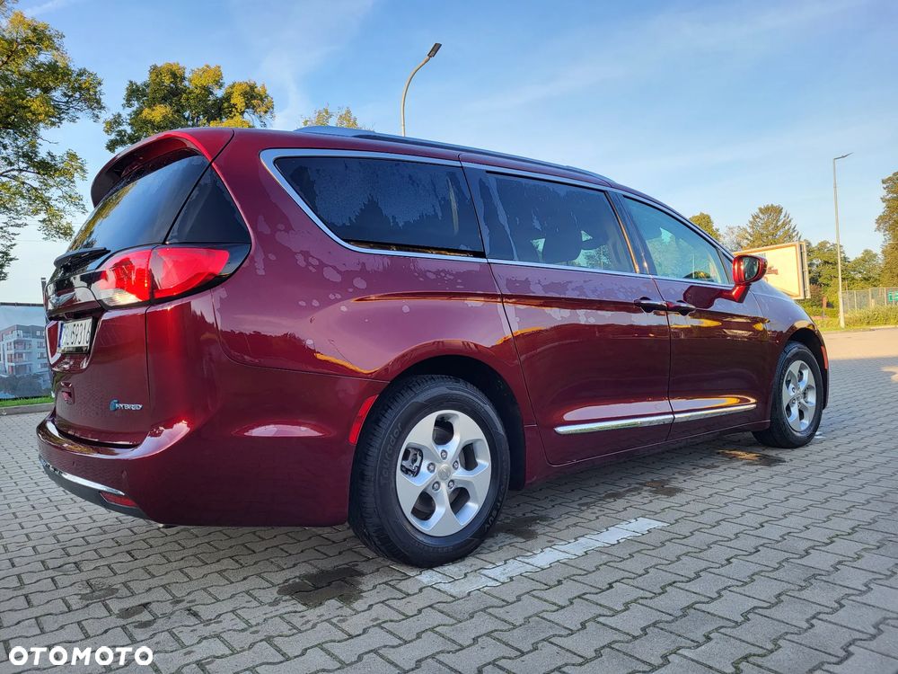 Chrysler Pacifica - 6