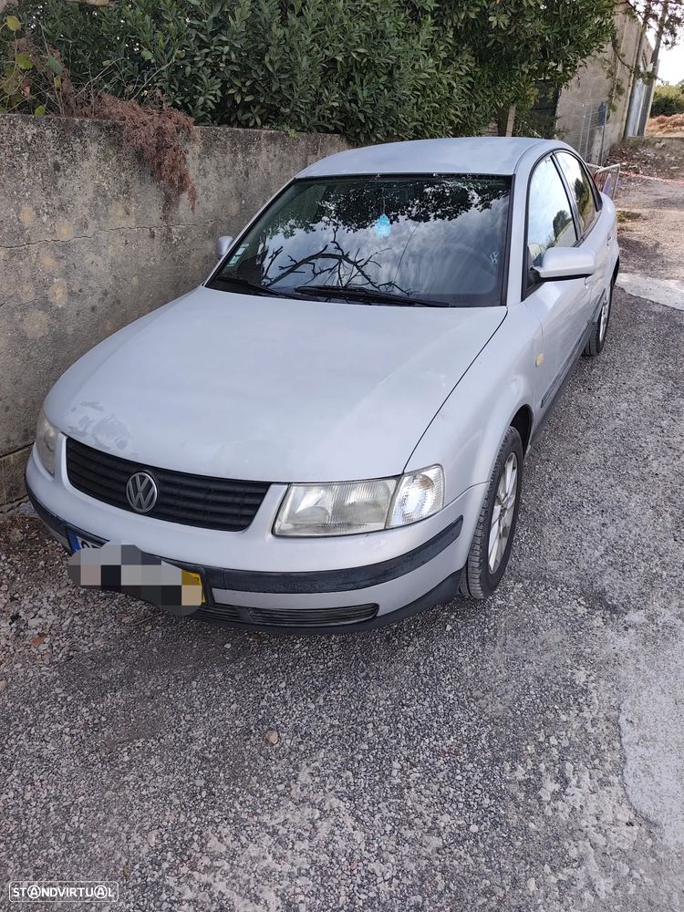 VW Passat - 1