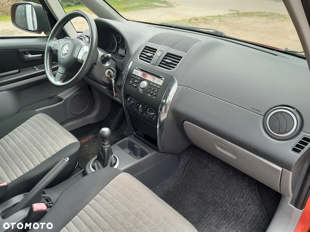 Suzuki SX4 1.6 VVT 4x2 Comfort - 25