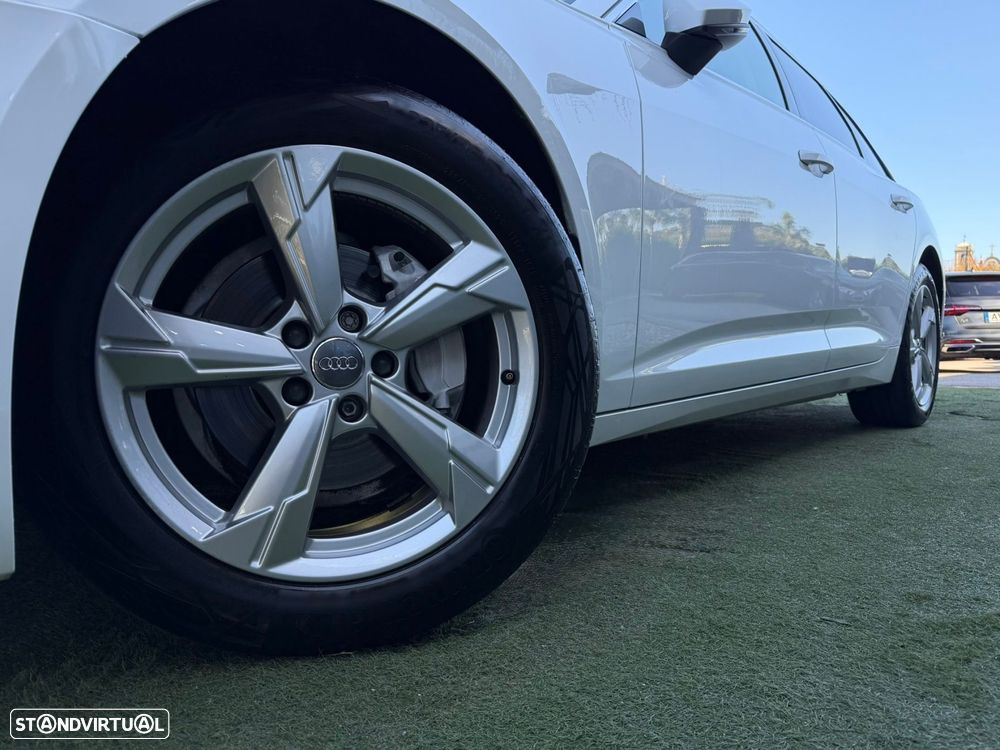 Audi A6 Avant 40 TDI Sport S tronic - 4