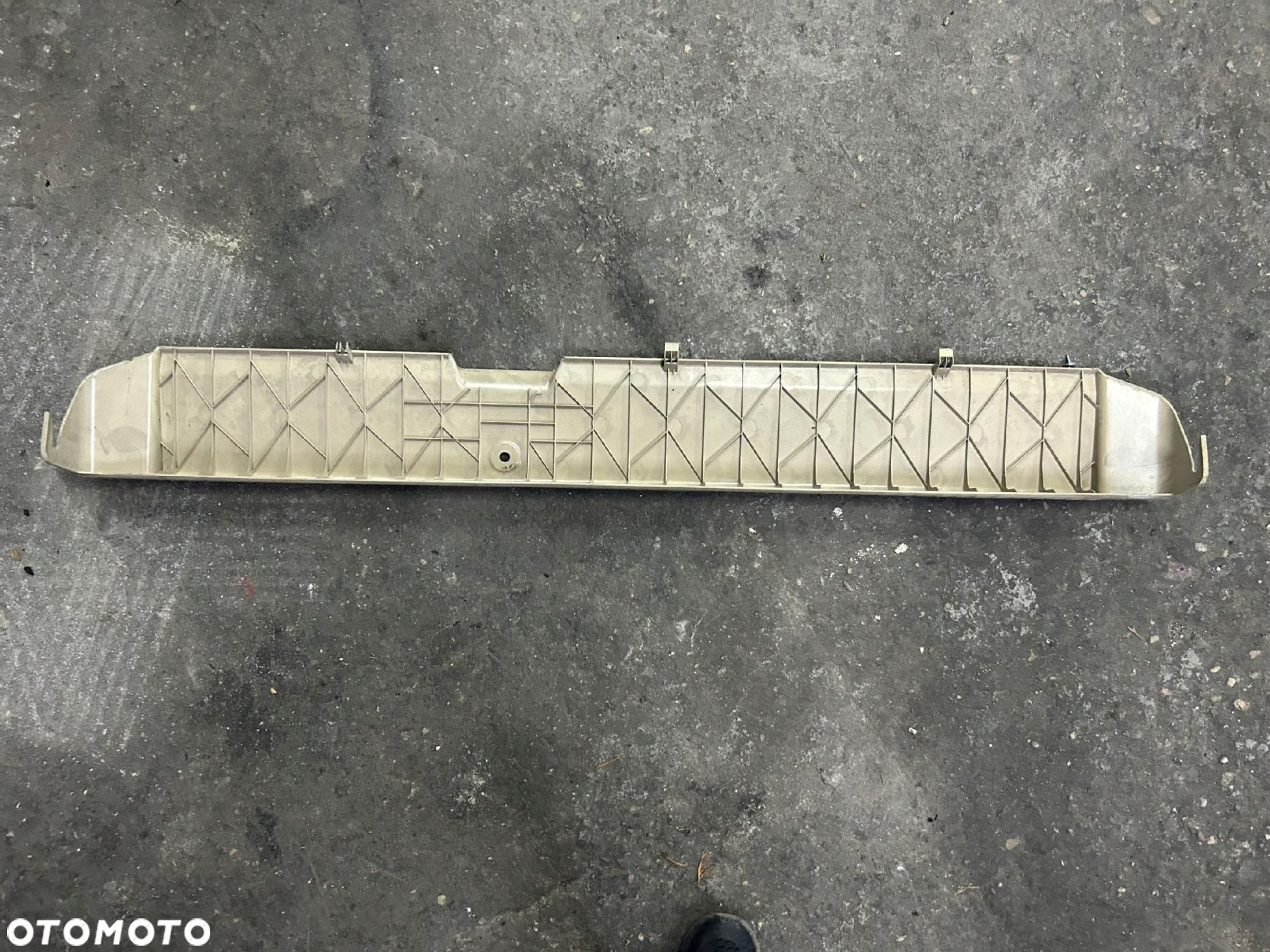 OSŁONA PROGU BAGAŻNIKA MERCEDES W169 W245 a1696902030 - 2