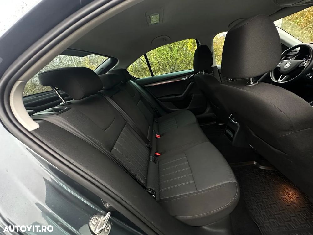 Skoda Octavia - 20