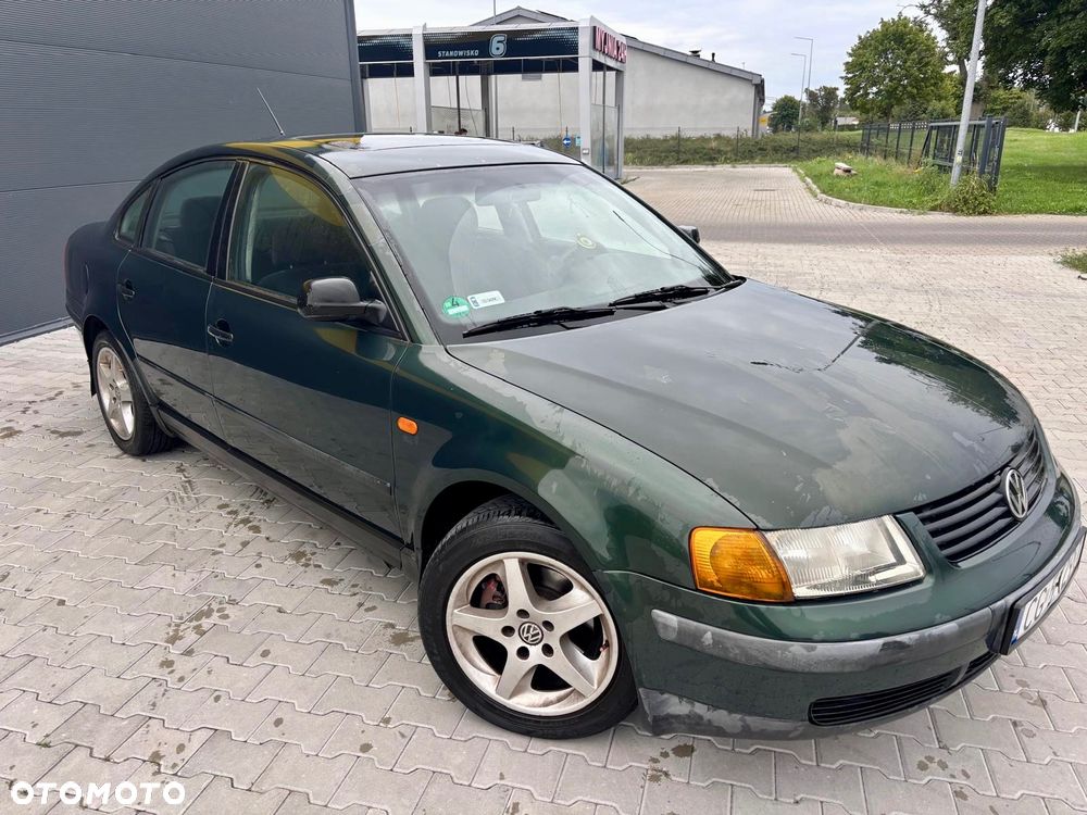 Volkswagen Passat 1.8 - 2