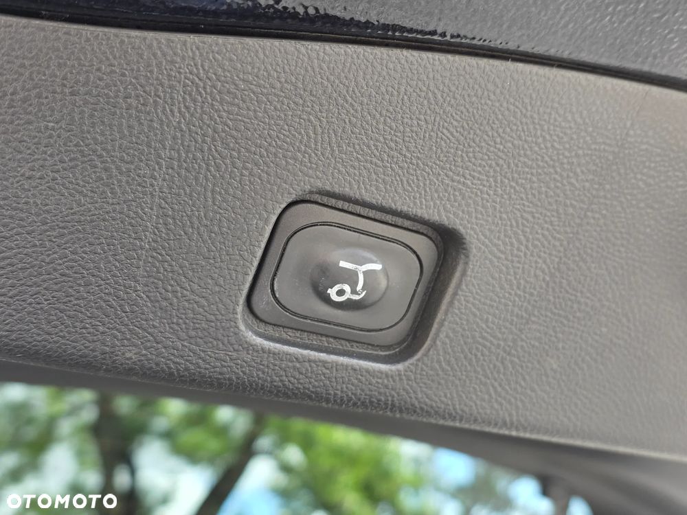 Ford Mondeo - 28